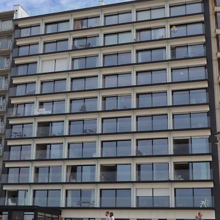 Studio 405 Op Zeedijk Met Frontaal Zeezicht 4De Verdiep ミデルケルケ エクステリア 写真